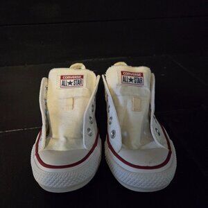 USED WHITE/RED UNISEX MENS 4/WMS 6 ALL STAR CONVERSE